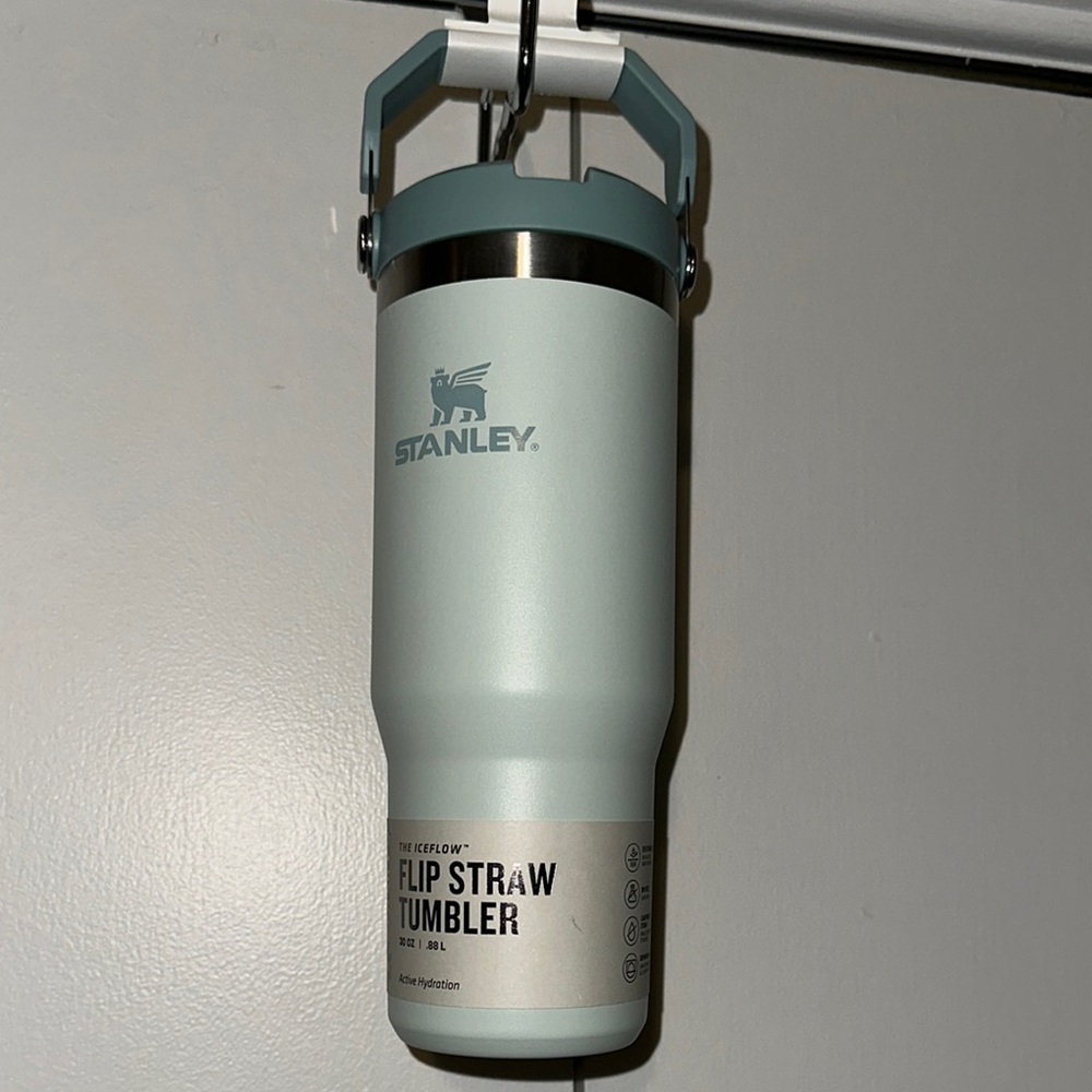 Stanley Iceflow Flip Straw Tumbler - Mist